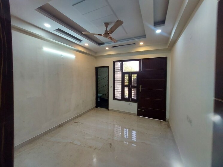Room, rajendra nagar sector 5 4 Bedroom 218 Sq.Ft. Builder Floor In Rajendra Nagar Sector 5 Ghaziabad 9784697