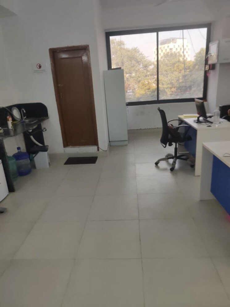 Team Area, green park extension Commercial Office Space 486 Sq.Ft. In Green Park Extension Delhi 9784960