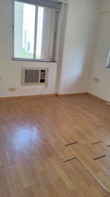 Room in 3 BHK Apartment at Hiranandani Verona Co op Housing Society Ltd, Powai – for Sale