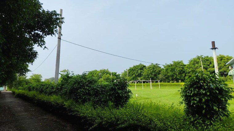 Garden, tappal  541 Sq.Yd. Plot In Tappal Aligarh 9785047