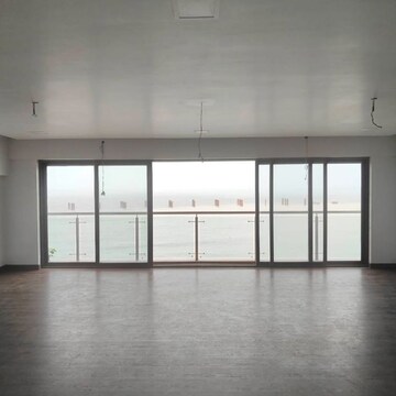 5 BHK Apartment For Sale in Bandra West