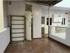 Balcony in 2 BHK Builder Floor at Sector 16 – for Rent