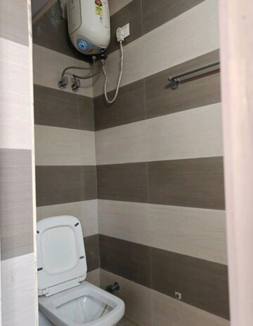 Bathroom in 2 BHK Builder Floor at Sector 16 – for Rent