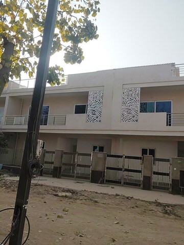 3 BHK Villa – Exterior View View at Gaur Yamuna City 2nd Park View, Gaur Yamuna City - for Rent