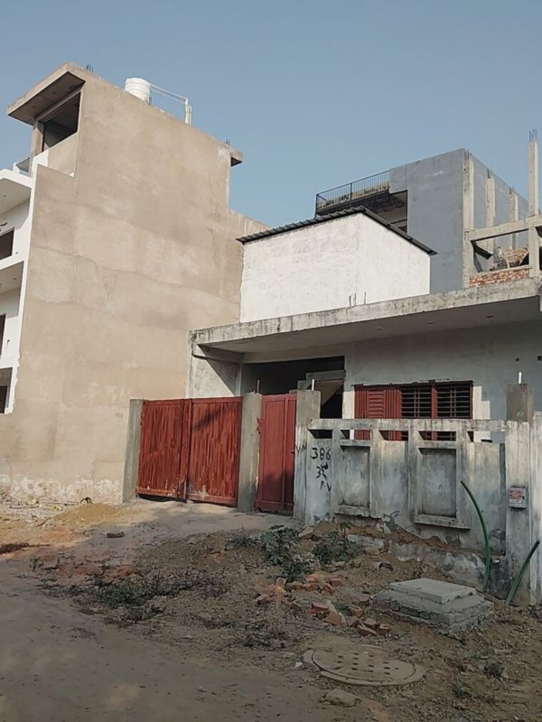 Exterior View, gaur-yamuna-city-2nd-park-view 3 Bedroom 1375 Sq.Ft. Villa In Gaur Yamuna City Greater Noida 9785185