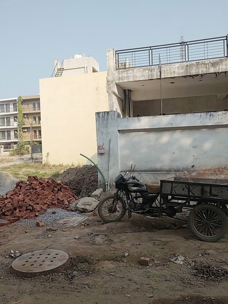 Exterior View, gaur-yamuna-city-2nd-park-view 3 Bedroom 1375 Sq.Ft. Villa In Gaur Yamuna City Greater Noida 9785185
