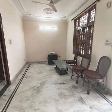 Living Room in 2 BHK Builder Floor at Unitech Cyber Park, Durga Colony – for Rent