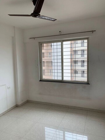 Room in 2 BHK Apartment at RK Lunkad Aromatic Wind, Wakad – for Rent