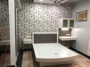 Room in 3 BHK Apartment at Hiranandani Gardens Eldora, Powai – for Sale