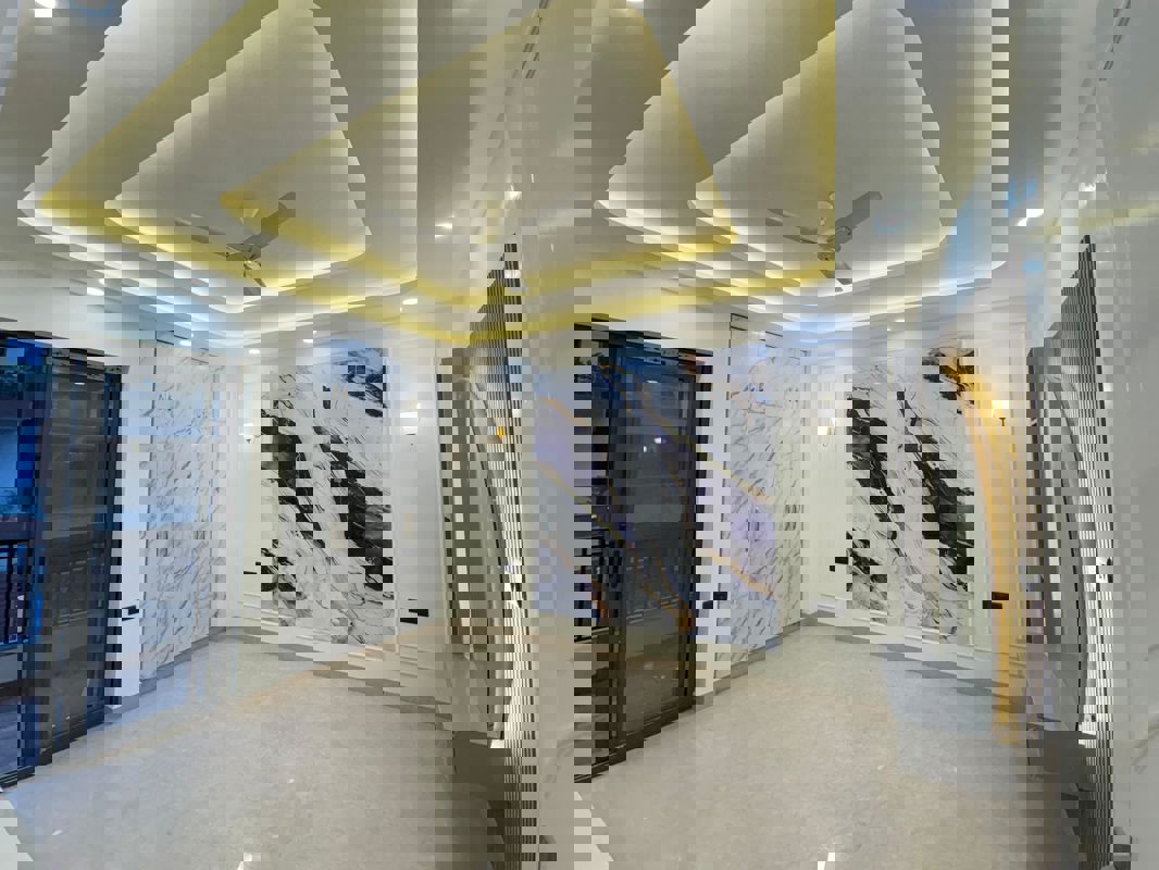 3 BHK + Pooja Room 308 Sq.Yd. Builder Floor in Mansha Oaks