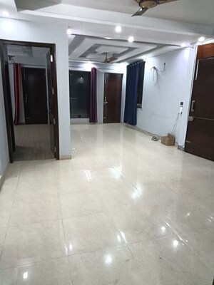 Room in 3 BHK Apartment at Emaar Gurgaon Greens, Sector 102 – for Rent