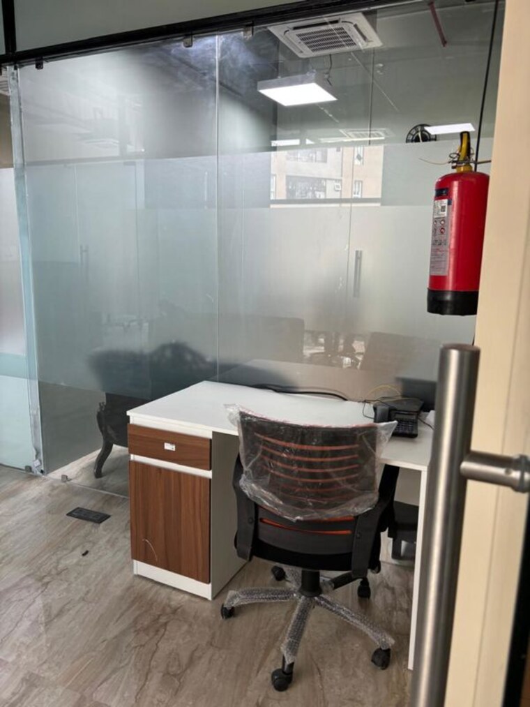 Team Area, mani-casadona Commercial Office Space 1300 Sq.Ft. In New Town Kolkata 9785437