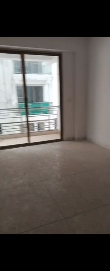 Room in 3 BHK Apartment at Sector 13 Dwarka – for Sale