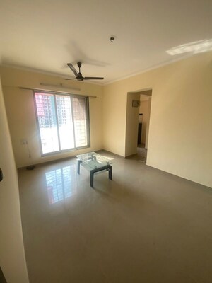 Room in 1 BHK Apartment at Raunak Unnathi Woods Phase 6, Ghodbunder Road – for Sale