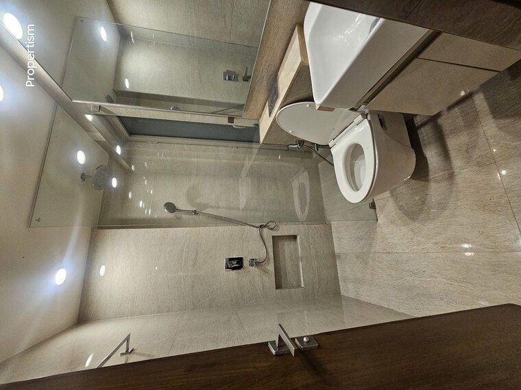 Bathroom, hiranandani-castle-rock 2 Bedroom 629 Sq.Ft. Apartment In Powai Mumbai 9785617