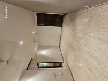 Furnished Amenities in 2 BHK Apartment at Hiranandani Castle Rock, Powai – for Rent