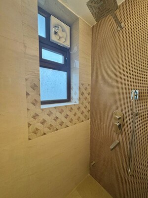 Bathroom in 3 BHK Apartment at Sector 4 Dwarka – for Rent