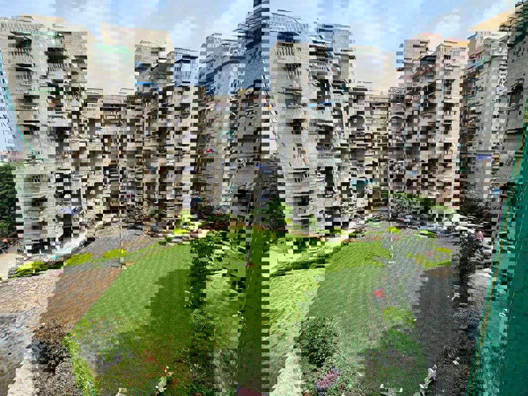 3 BHK + Servant Room Apartment For Rent in Sector 4 Dwarka