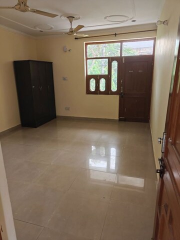Room in 2 BHK Villa at Palam Vihar – for Rent
