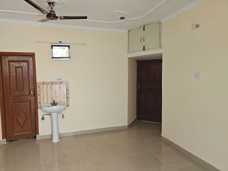 Room, palam vihar 2 Bedroom 1200 Sq.Ft. Villa In Palam Vihar Gurgaon 9785700