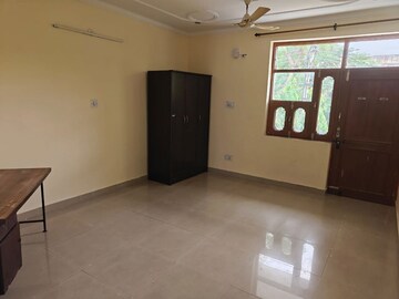 Room in 2 BHK Villa at Palam Vihar – for Rent