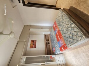 Furnished Amenities in 2 BHK Apartment at Hiranandani Castle Rock, Powai – for Rent