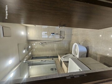 Furnished Amenities in 2 BHK Apartment at Hiranandani Castle Rock, Powai – for Rent