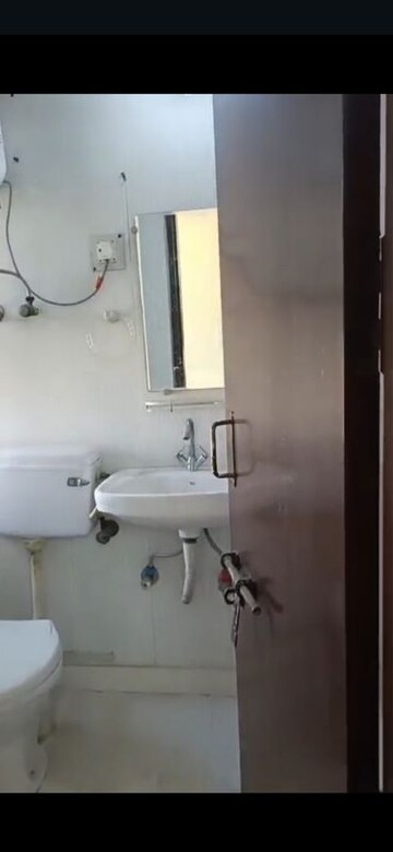 Bathroom in 3 BHK Apartment at Sector 10 Dwarka – for Rent