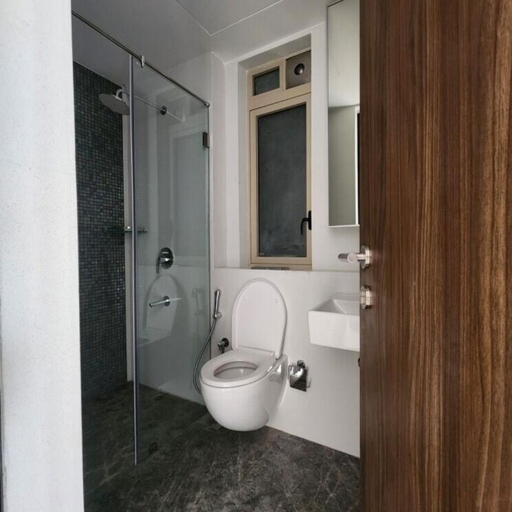 Bathroom, lodha-the-park 3 Bedroom 1360 Sq.Ft. Apartment In Century Mills Mumbai 9785747