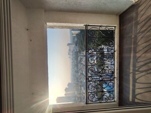 Furnished Amenities in 2 BHK Apartment at Dem Icon, Charkop Sector 2 – for Sale