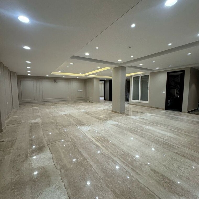  Parking, anant-raj-the-estate-residences 4 Bedroom 489 Sq.Yd. Builder Floor In Sector 63a Gurgaon 9785859