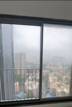 Room in 2 BHK Apartment at Sunteck City Avenue 1, Goregaon West – for Sale