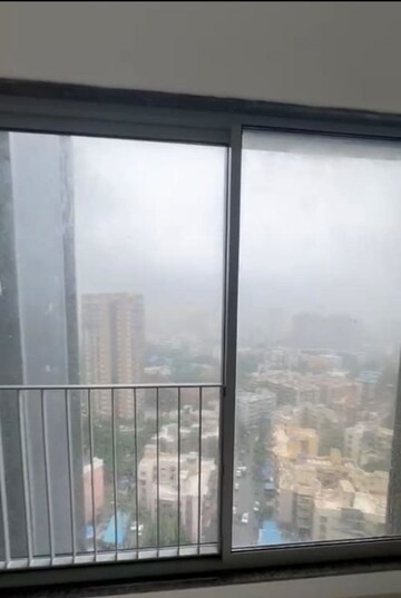 Room in 2 BHK Apartment at Sunteck City Avenue 1, Goregaon West – for Sale