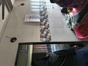 Master Bedroom in 1 BHK Apartment at Kurla West – for Rent