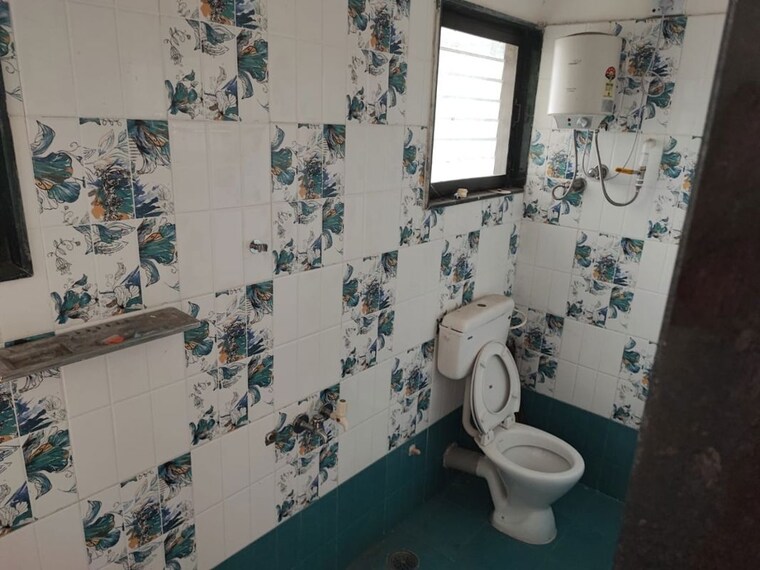 Bathroom, mayur colony 1 Bedroom 519 Sq.Ft. Apartment In Mayur Colony Pune 9785860