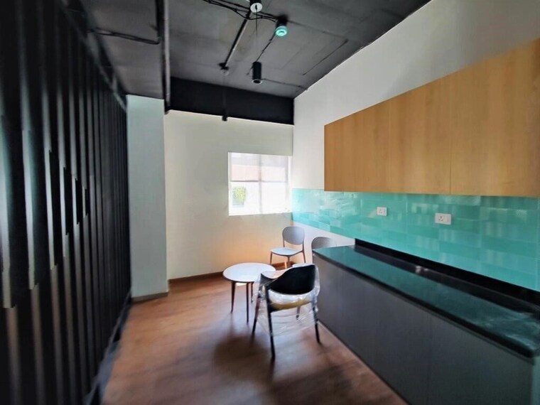 Bedroom, koregaon park Commercial Office Space 4600 Sq.Ft. In Koregaon Park Pune 9785976