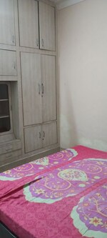3 BHK + Pooja Room 2000 Sq.Ft. Builder Floor in RWA Apartments Sector 19