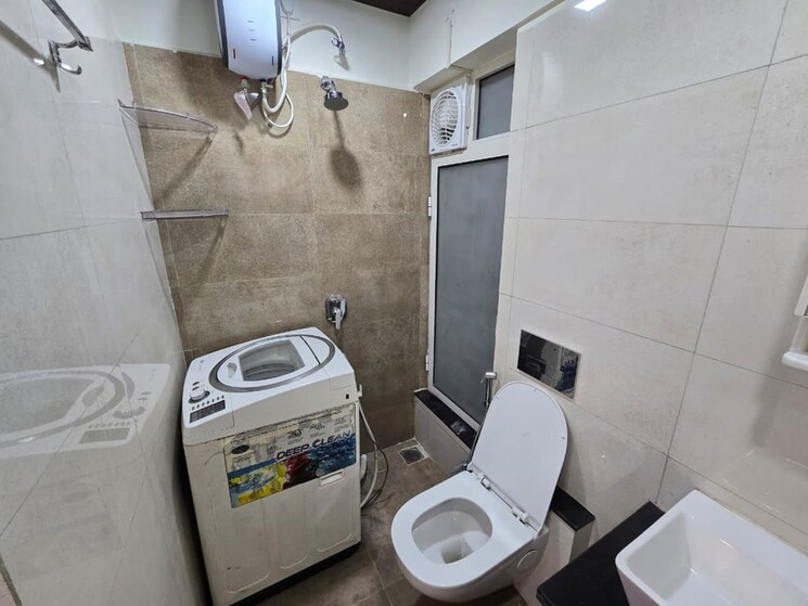Bathroom, omkar-signet 2 Bedroom 503 Sq.Ft. Apartment In Malad East Mumbai 9786007