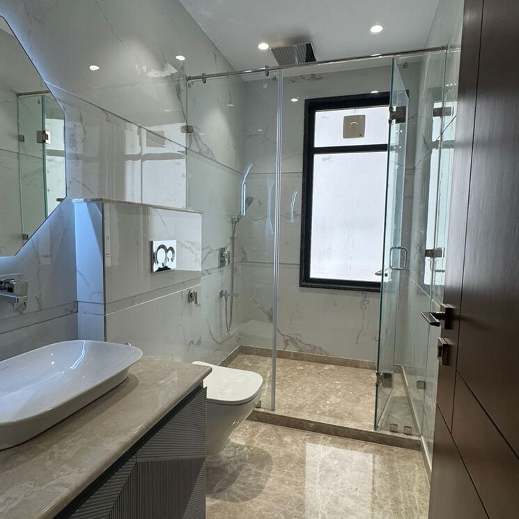 Bathroom, sector 49 4 Bedroom 510 Sq.Yd. Builder Floor In Sector 49 Gurgaon 9786005