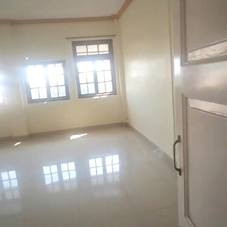 Room, colaba 3 Bedroom 2160 Sq.Ft. Apartment In Colaba Mumbai 9785925