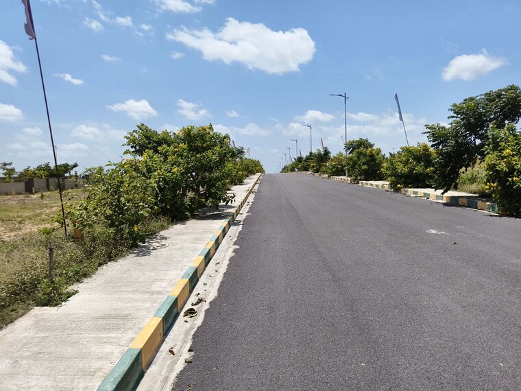 Garden, sr-sree-city  410 Sq.Yd. Plot In Agapally Hyderabad 9323749