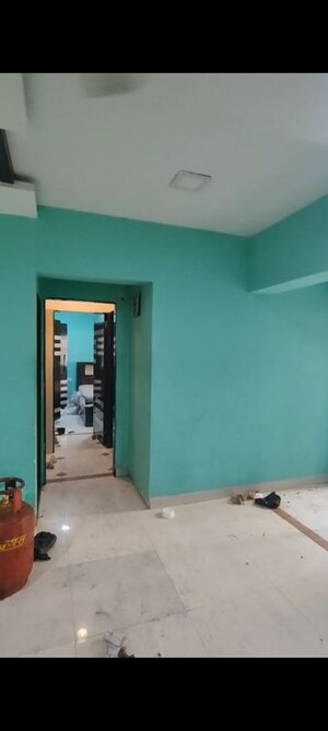 Room in 1 BHK Apartment at Kurla West – for Rent