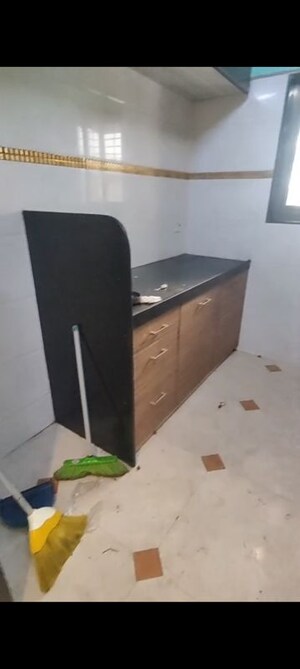 Furnished Amenities in 1 BHK Apartment at Kurla West – for Rent