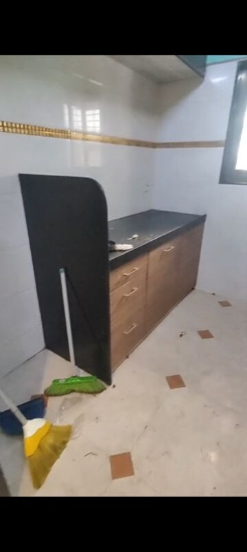 Furnished Amenities in 1 BHK Apartment at Kurla West – for Rent