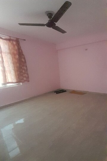 Room in 2 BHK Apartment at Signature Global Solera 2, Sector 107 – for Rent