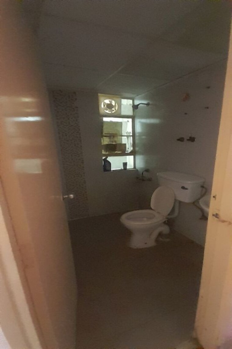 Bathroom, signature-global-solera-2 2 Bedroom 634 Sq.Ft. Apartment In Sector 107 Gurgaon 9786053