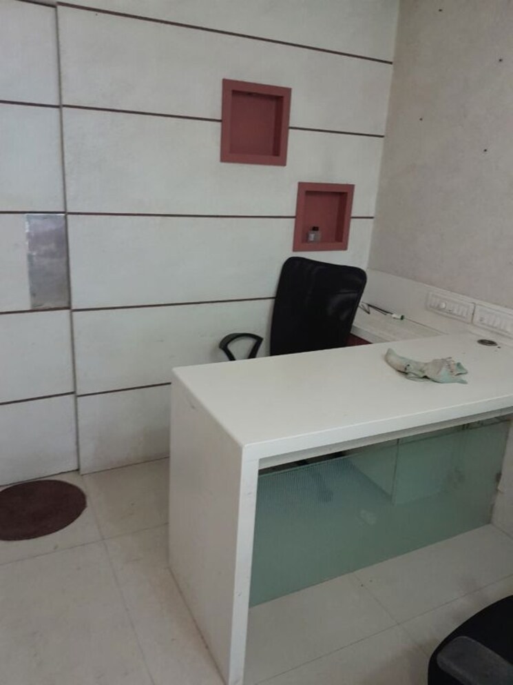 Team Area, kanakia-discovery Commercial Shop 225 Sq.Ft. In Borivali East Mumbai 9786059