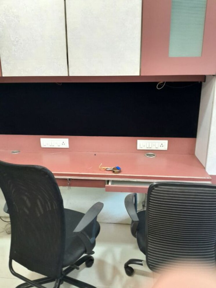 Team Area, kanakia-discovery Commercial Shop 225 Sq.Ft. In Borivali East Mumbai 9786059