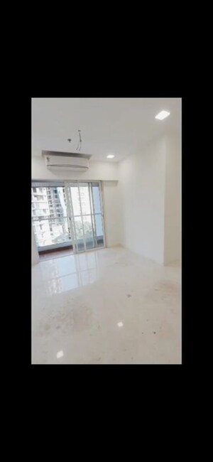 2 BHK Apartment For Rent in Ekta Tripolis, Goregaon West