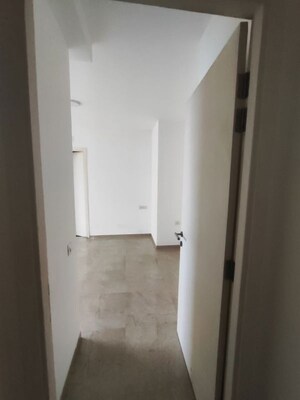 Bathroom in 2.5 BHK Apartment at Hiranandani Cardinal, Ghodbunder Road – for Sale